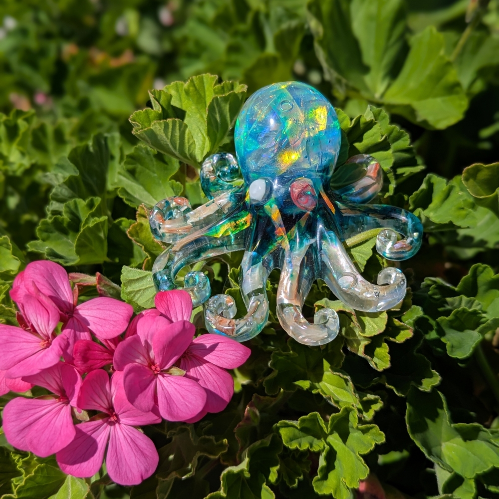 Iridescent Resin Octopus Figurine - Picture 2 of 9